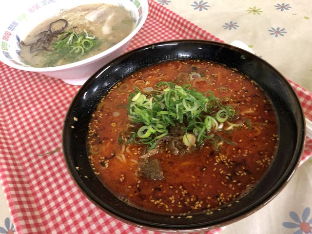フードコートでラーメンと担々麺を頼みましたが1000円からお釣りきました_直方がんだびっくり市