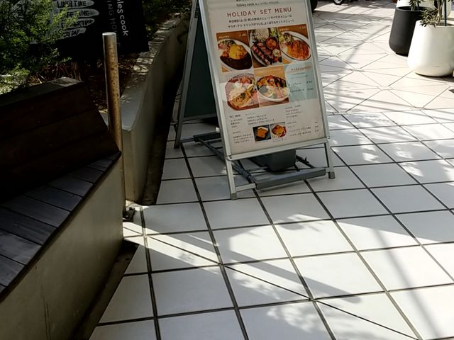 お店入り口_tables cook & LIVING HOUSE