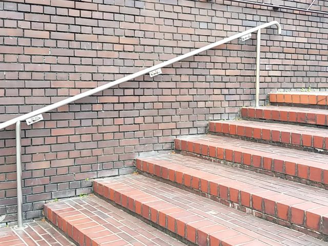 外観_神奈川県民ホール