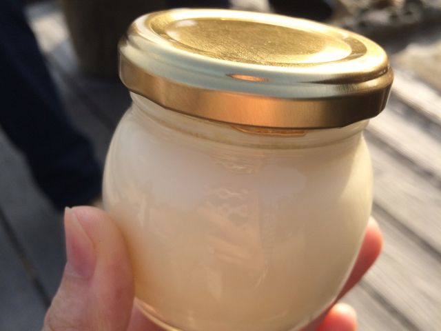 かわいい容器_またいちの塩 製塩所「工房とったん」
