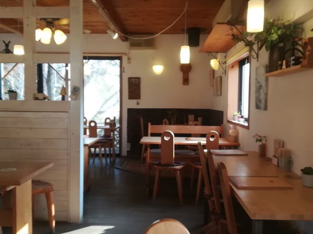 店内_チーズケーキ工房・カフェ「風花」