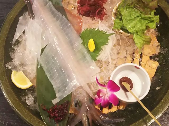 イカの活作り_いけす鶴八 新栄店
