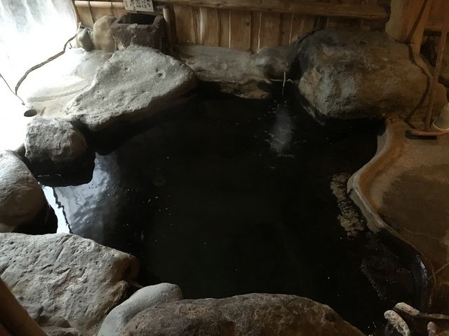 あまり人数入れませんが、雰囲気のいい内湯_米屋別荘