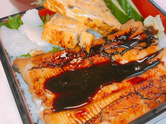 ランチ あなご重1,000円_三銀