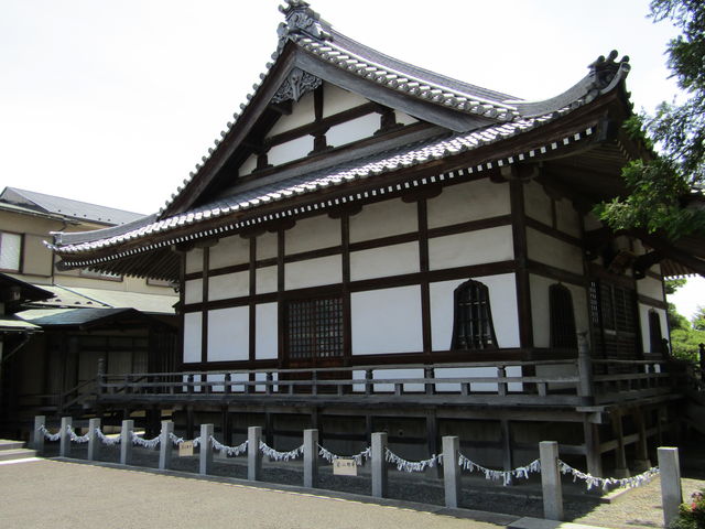 寺院の写真_土方歳三の墓