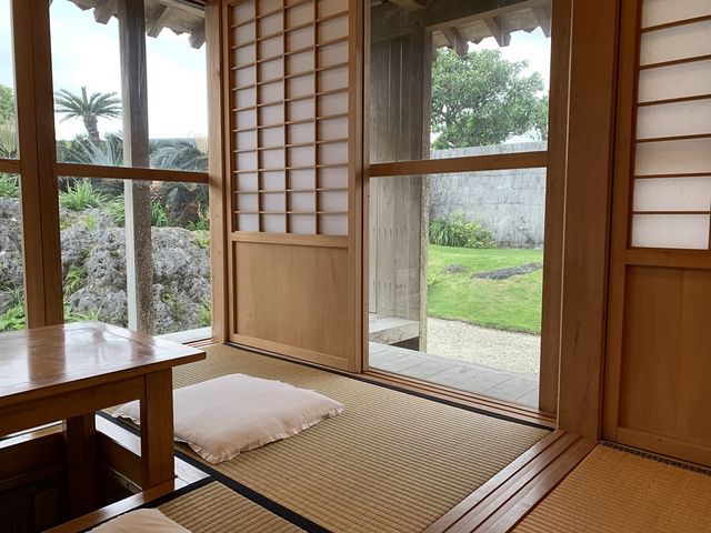 お茶をのむ座敷です。落ち着いた雰囲気です。_鎖之間