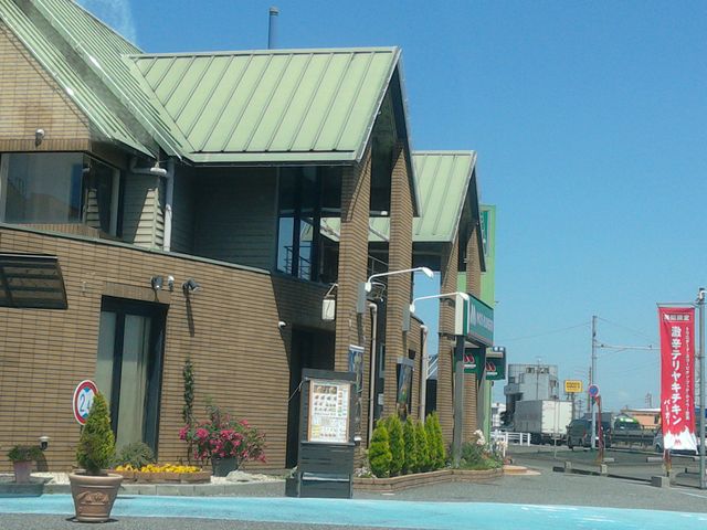 駐車場が広く、出入りしやすいです。_モスバーガーみずほほづみ店