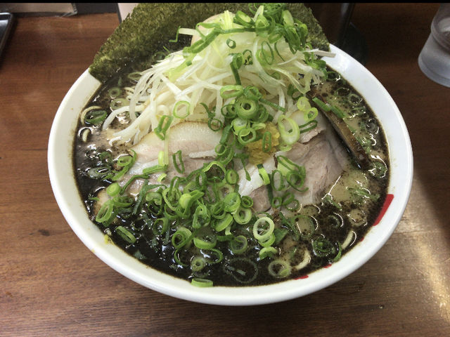 ラーメン_なんつッ亭 品達店