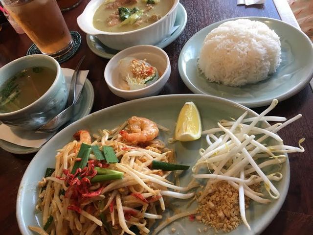 クセになる味_クルン・サイアム×アティック×