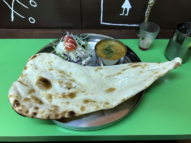 キーマカレーとナンのセット_南インド家庭料理 インダスレイ