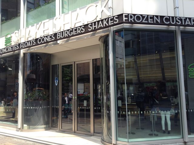 店頭_シェイク シャック アトレ恵比寿店(SHAKE SHACK)