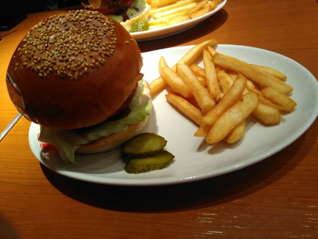 ハンバーガー美味しかったです。_ブラザーズ 銀座店 (BROZERS’ )