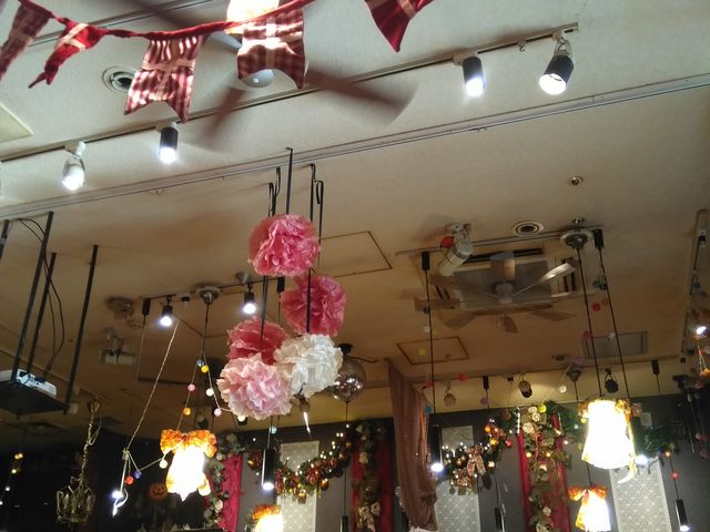 席の周り_カフェ ド チュラ 大宮店