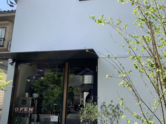 外から見るとこんな感じです。_Capri coffee beans