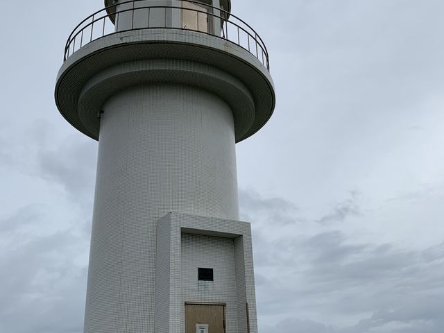 大きな灯台。_対馬瀬灯台