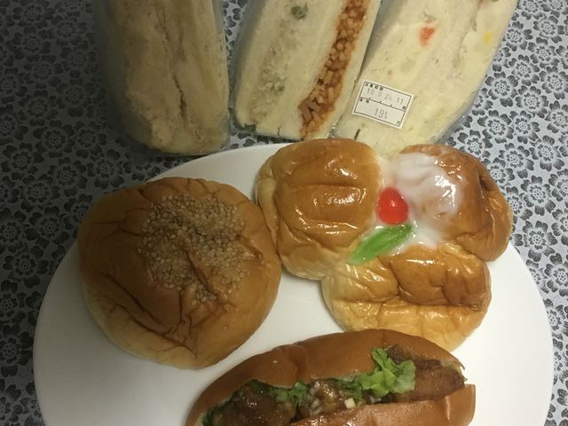 ピーナッツバターサンド、紅白サンド、ポテトサラダサンド、粒あんパン、3色パン、チキン南蛮パン_ますやパン本店