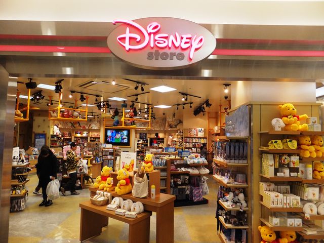 ディズニーストアがあります_イオンモール鈴鹿