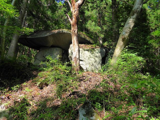岩手県・遠野市・続石 _続石