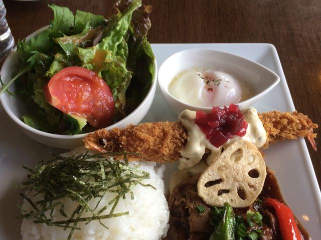 プレートランチ1100円_ビアホフ ガンバリウス