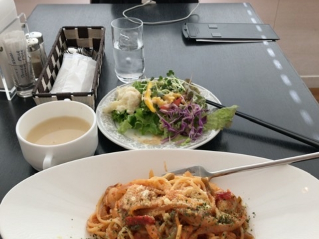 帆立の入ったパスタを注文_ベストウェスタン横浜