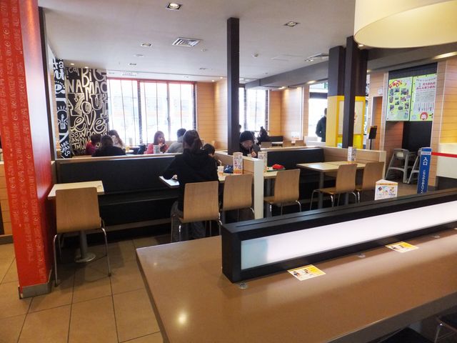 店内の様子_マクドナルド165桜井店