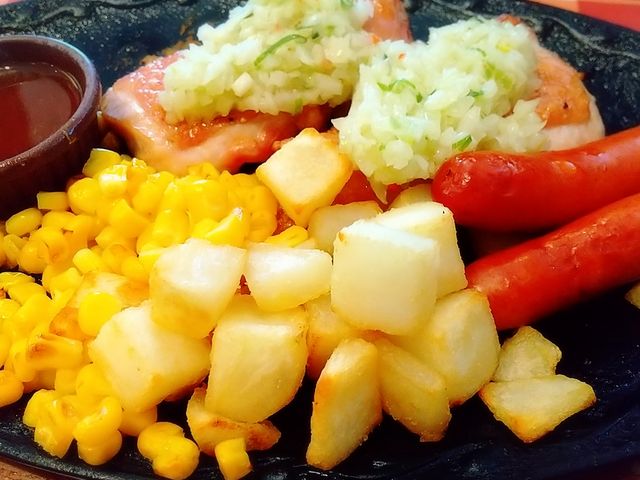 ここは安くて美味しい庶民の洋食レストラン_サイゼリヤ川口江戸店