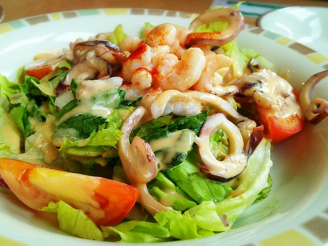 イカと小エビのシーフードサラダ_サイゼリヤ滋賀水口店