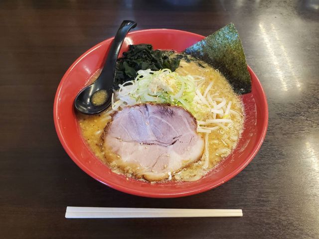 赤の味噌らあめん_味噌番長 かねこ