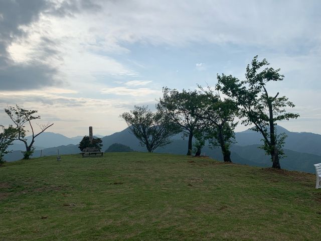 登りきった達成感がふつふつと湧いてきます。_黒井城跡