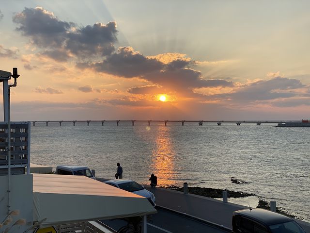 店舗から見た夕日がとてもきれいでした。_PERLABLU