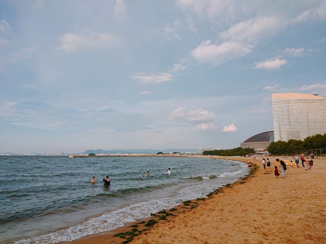 海_シーサイドももち海浜公園