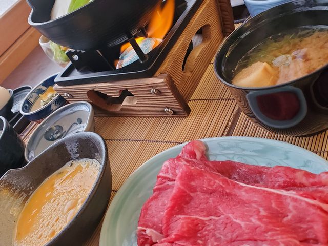 すき焼き_ホテルビナリオ嵯峨嵐山(コミュニティ嵯峨野内)