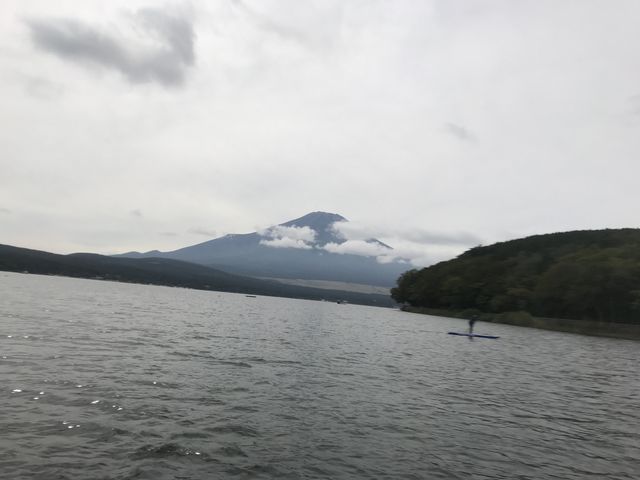 富士山とツーショット_ウェイクボードフライボードショップ ガクロクマリン