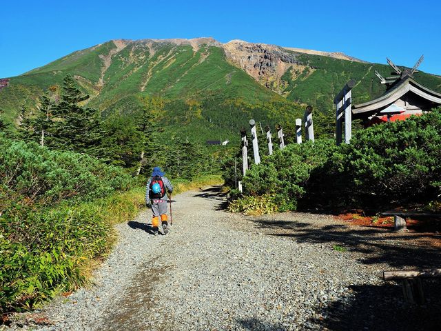 王滝口登山道から王滝山頂へ_御嶽山(長野県飯島町)