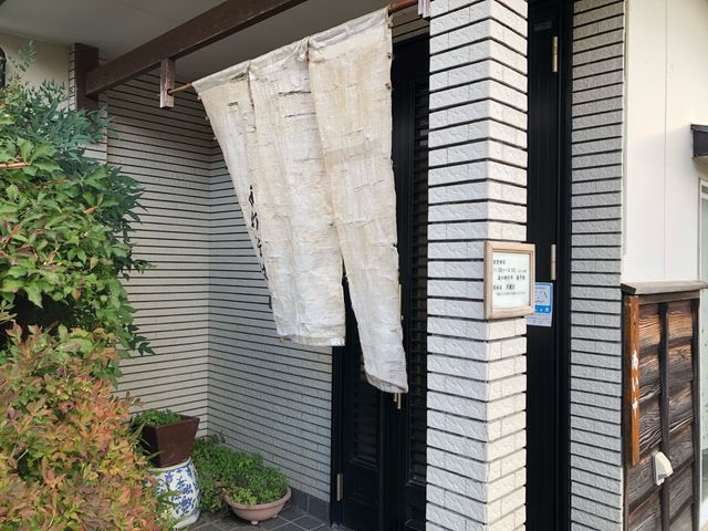 けやき手打ちそば1(お店の入口)_けやき手打そば