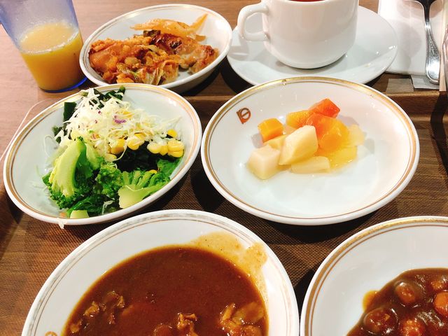 お腹いっぱいカレーブュッフェ_ダイニング四季彩
