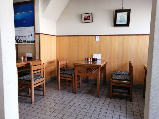 店舗内観_まるい麺類店