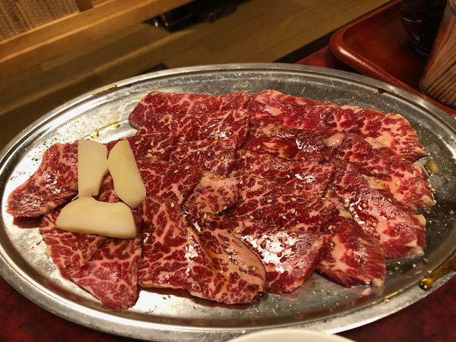 カルビ?_にしきホルモン