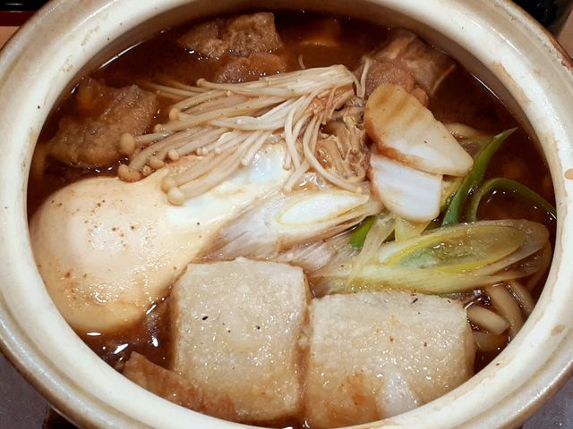 揚げ餅の香ばしさと歯ざわりが良い。_どんきゅう 亀山長明寺店