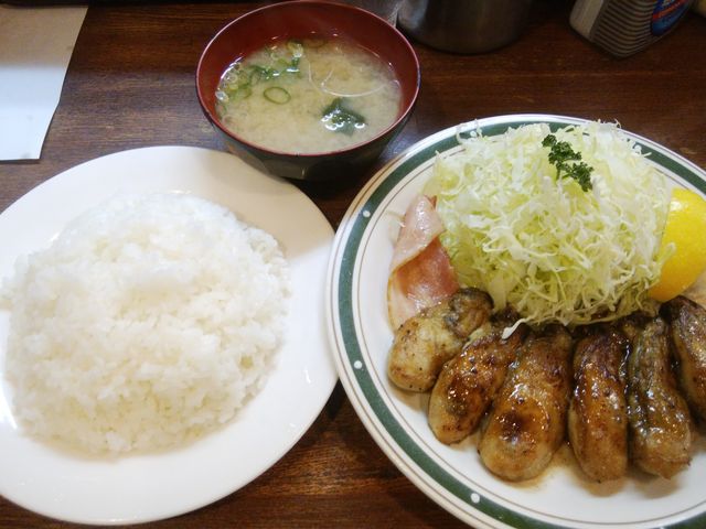 カキバターはそんなに言うほど美味しいとは思いませんでした。_かつれつ 四谷たけだ
