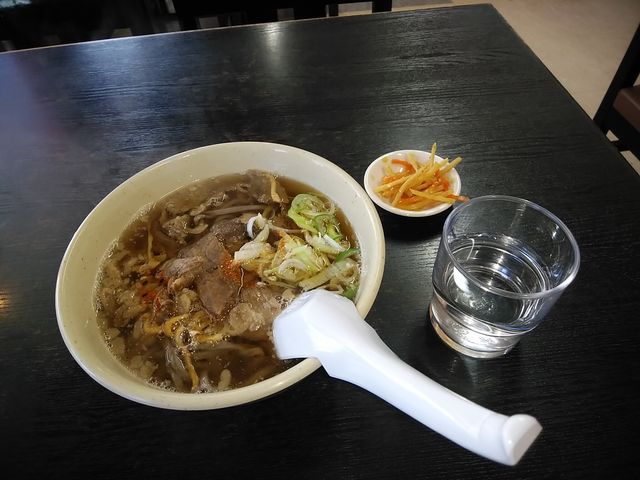 米沢牛すじソバ_べに花庵
