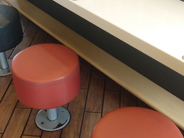 カウンター席_マクドナルド静岡北街道店