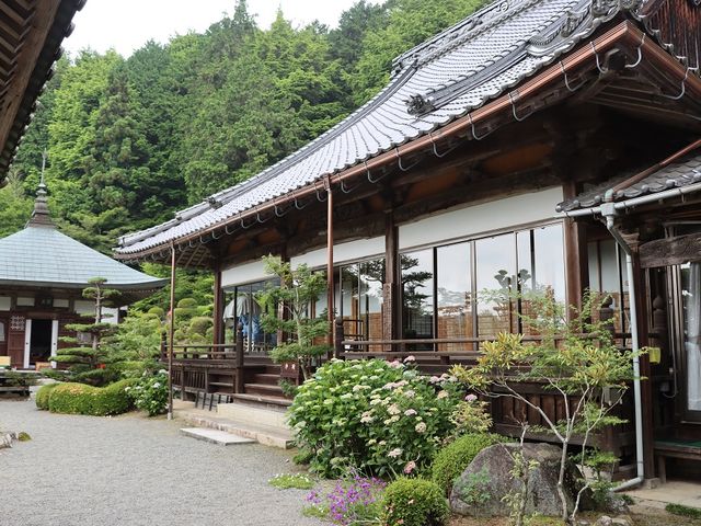 本堂_康徳寺