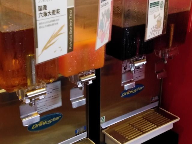 コールドドリンクディスペンサー_ガスト 静岡千代田店