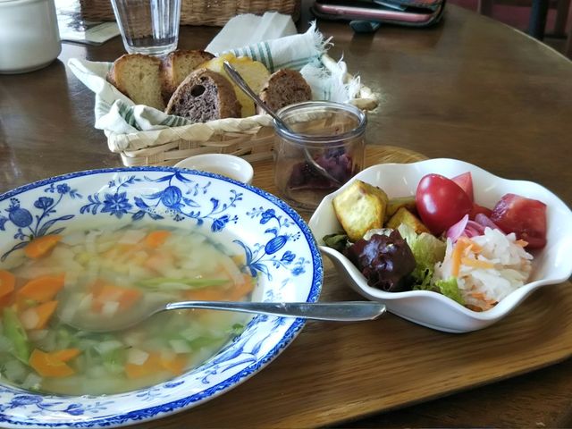 カフェテラス モモ