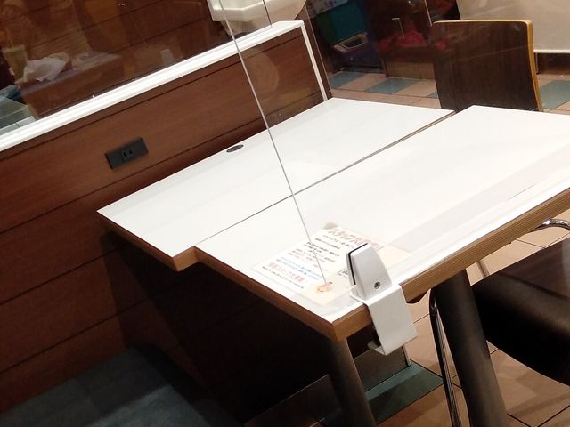 テーブル席_マクドナルド1号線磐田店