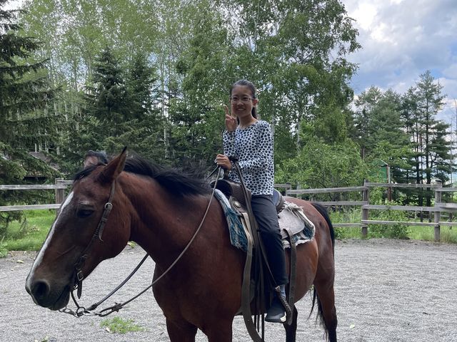 長女は学校に馬で行きたいと言っています。_クラークホースガーデン