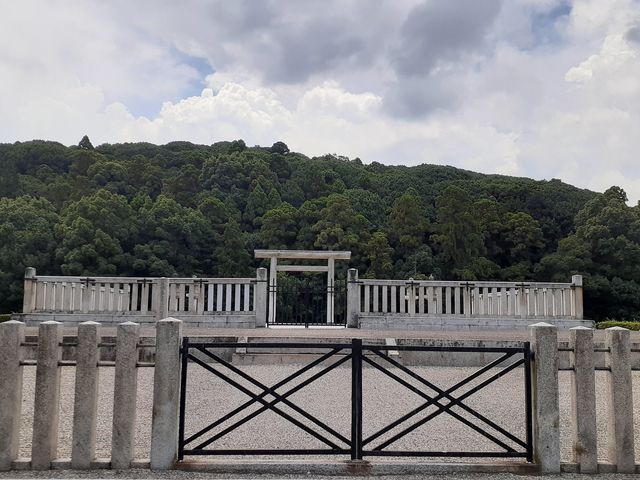 拝所_誉田御廟山古墳