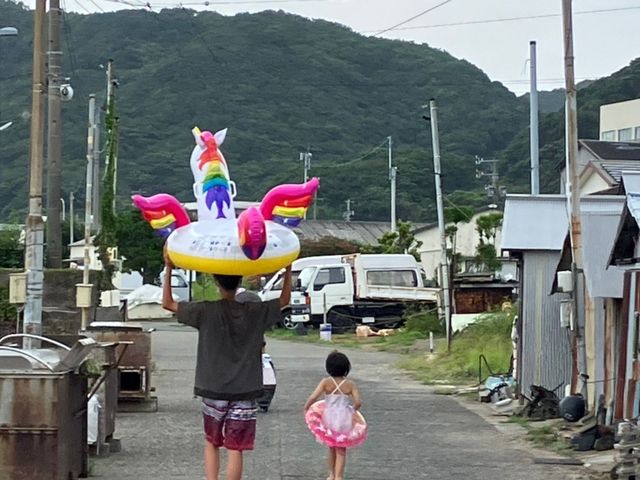 風情ありますよね、浜辺までの楽しい道のりです!_答志島温泉 寿々波