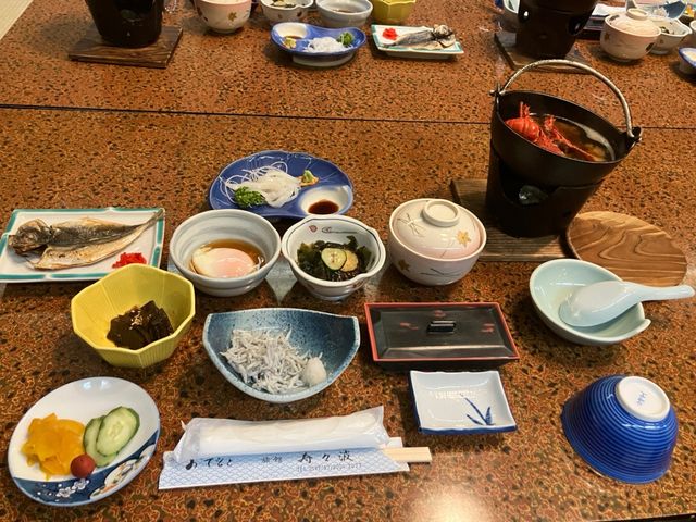 朝も美味しく…ご飯食べ放題!!_答志島温泉 寿々波